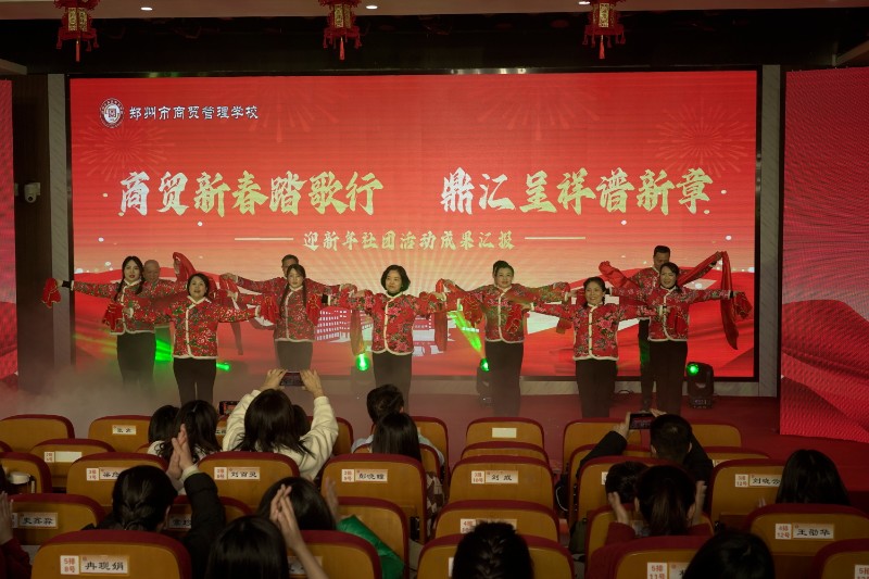 15215a3eb63184fee7bdedd10320a11.jpg